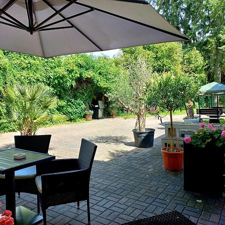 Hotel Krone Lindow Exterior foto