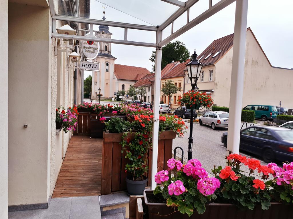 Hotel Krone Lindow Exterior foto