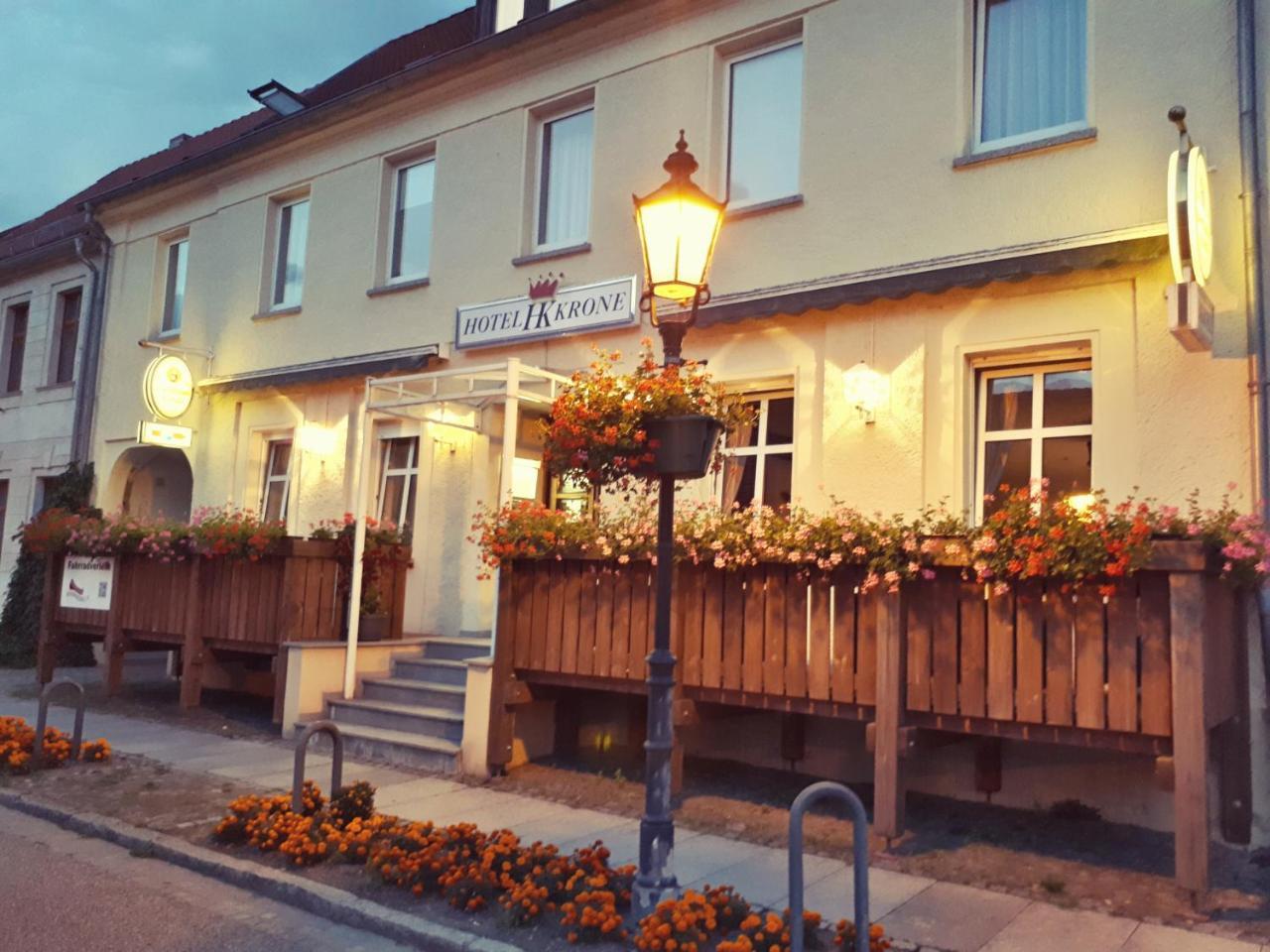 Hotel Krone Lindow Exterior foto